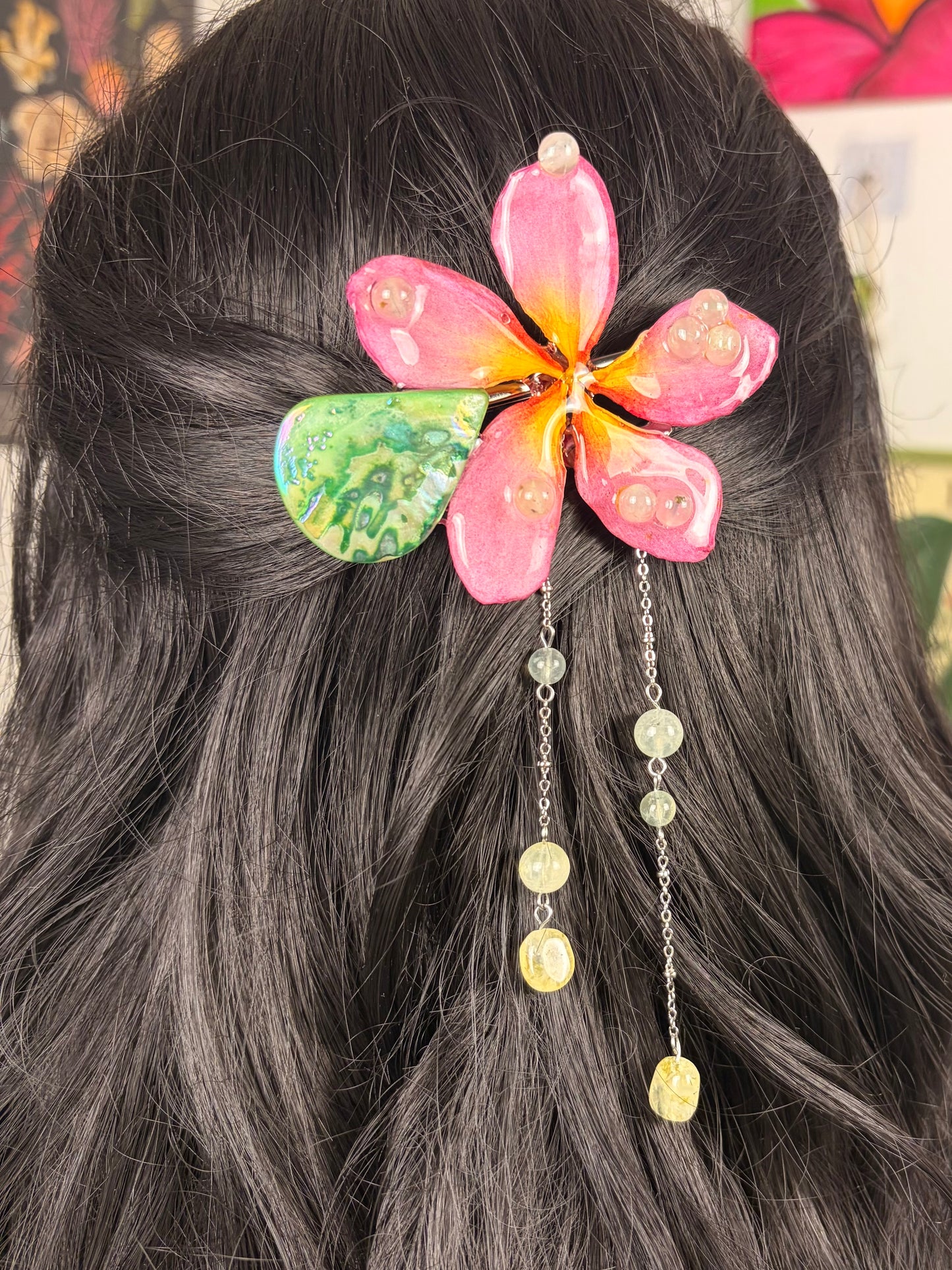 Plumeria & Prehnita Clip