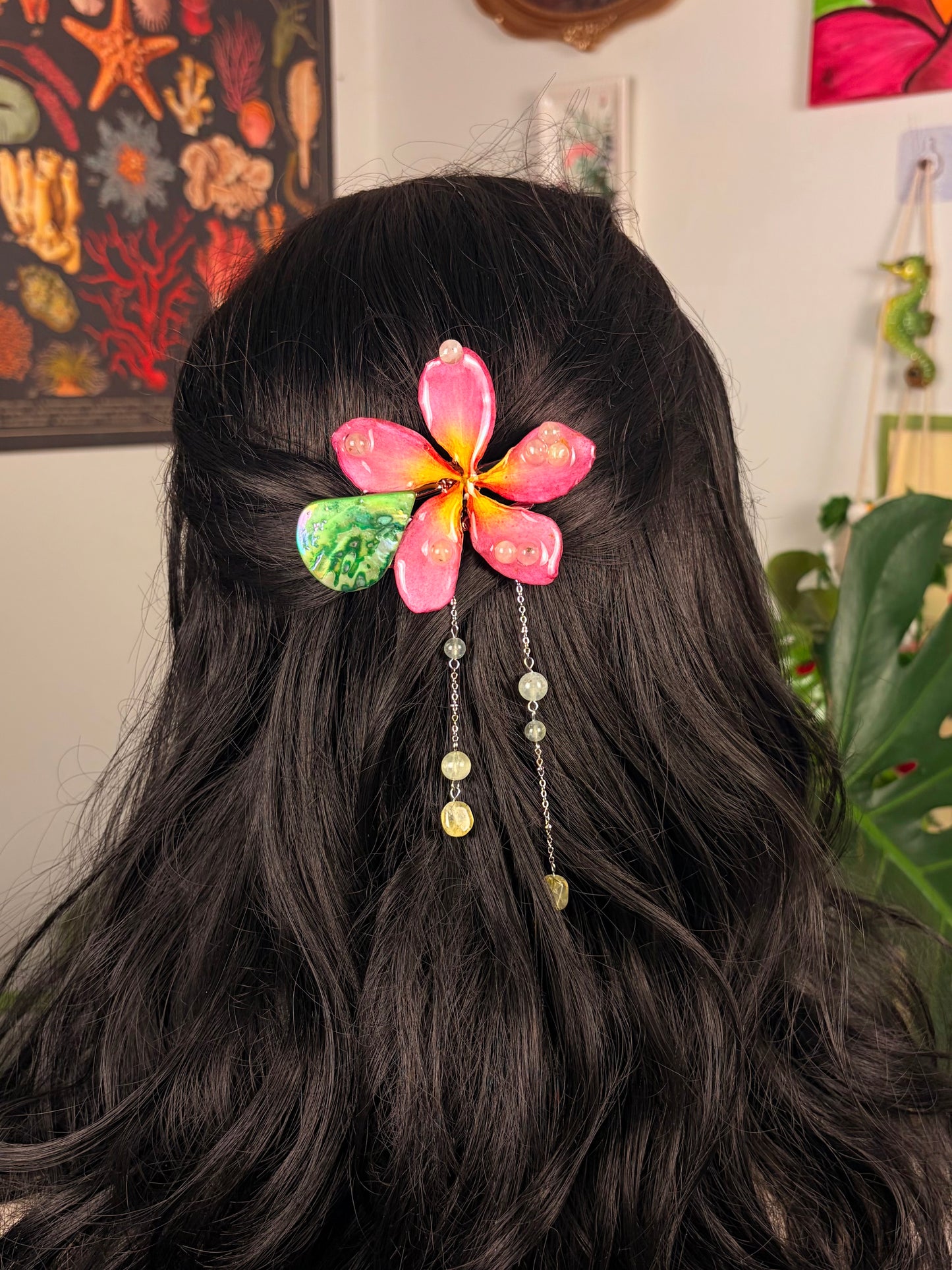 Plumeria & Prehnita Clip