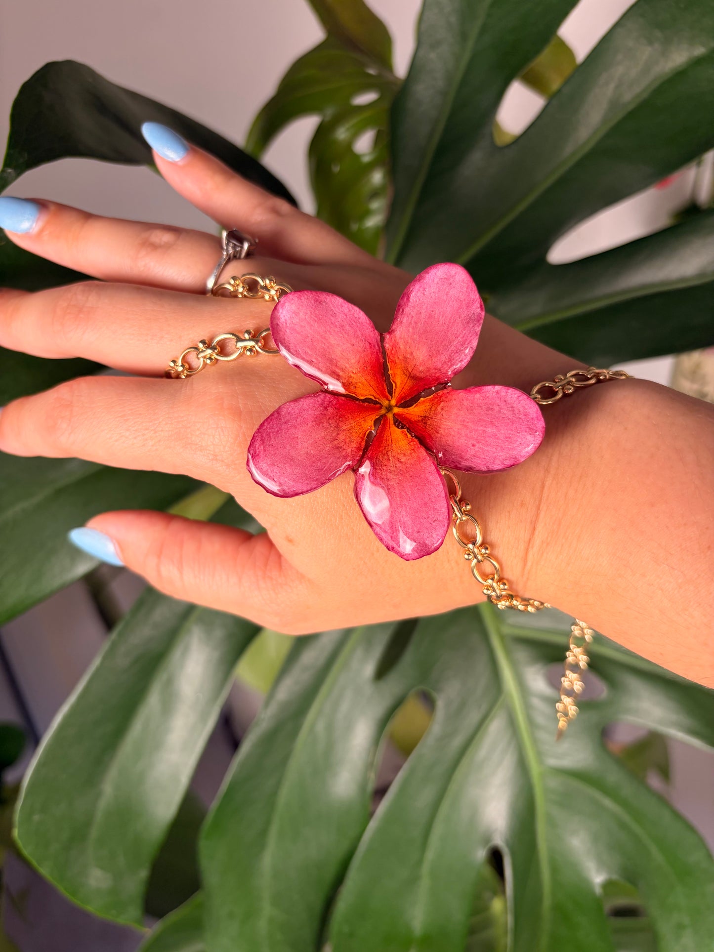 Plumeria Pulsera