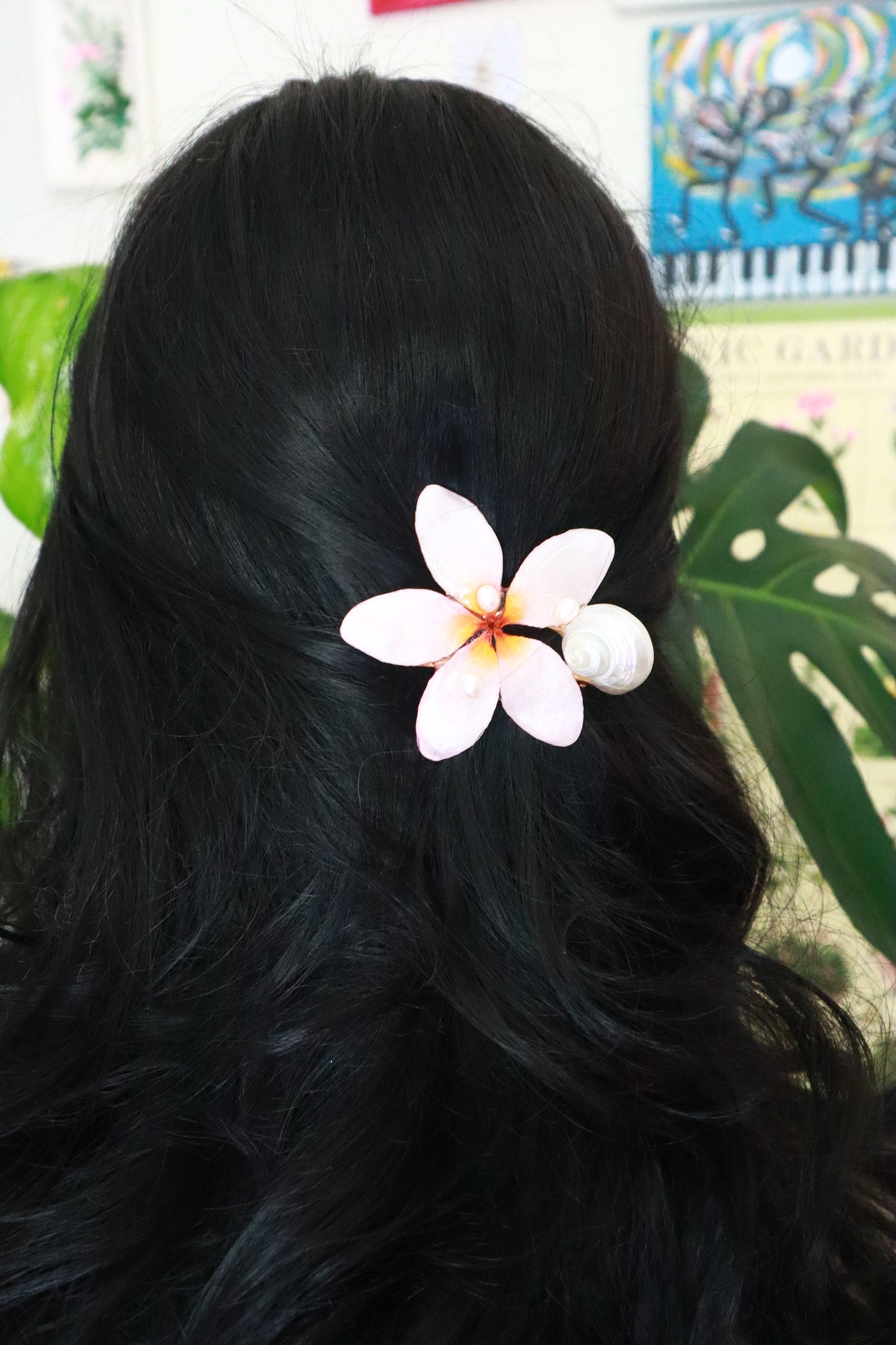 Plumeria & Shell Clip