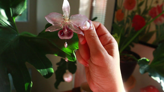 Dendobrium & Pearls Hair Clip