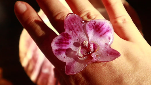 Mini Orchid Ring